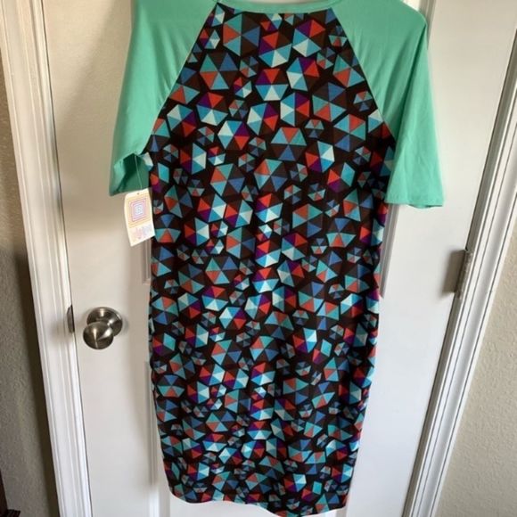 𝅺NWT LuLaRoe Geometric Design Raglan Julia Dress, Size M (8-10) - Picture 3 of 7